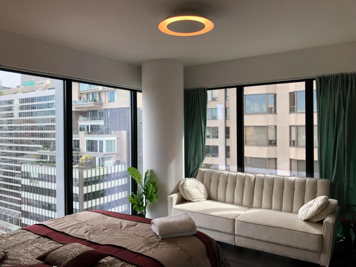 2 Bedroom Plus Den Condo Toronto Luaran gambar