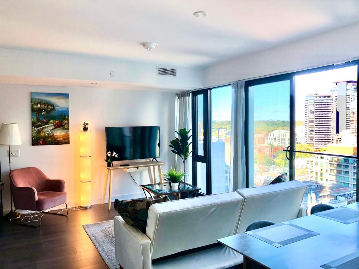 2 Bedroom Plus Den Condo Toronto Luaran gambar